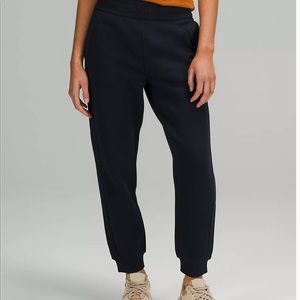 Scuba High-Rise Jogger 7/8 Length